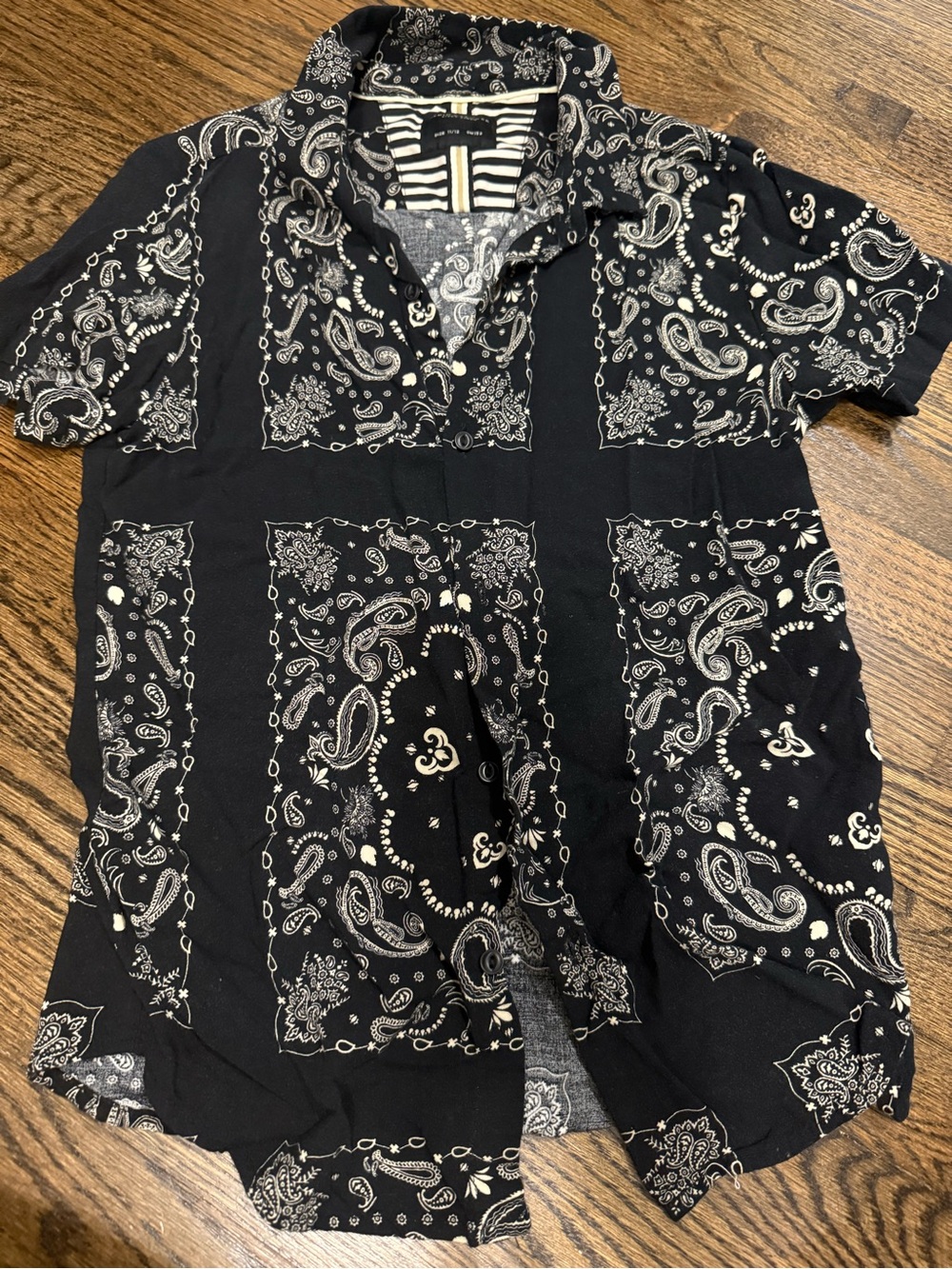 Denim & Flower Black and White Paisley Button-Up short sleeve shirt